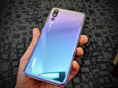 华为mate10屏幕,华为MATE10屏幕出现的竖纹消失了