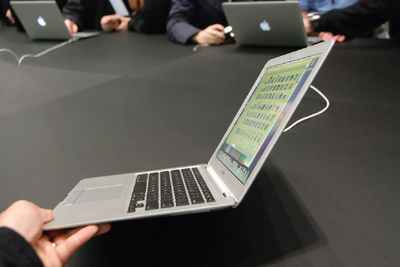 苹果macbookair,苹果macbookair怎么开机