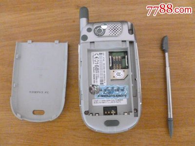 摩托罗拉a760,摩托罗拉A760充电器