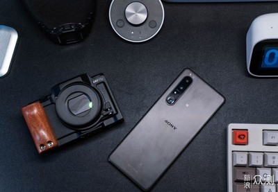 索尼xperia手机,索尼xperia手机怎么放手机卡