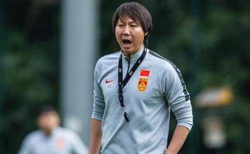 国足主帅坚定表态，我们不是来玩的