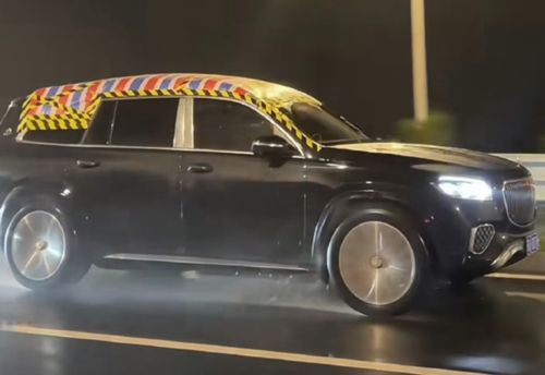 迈巴赫新车遭遇漏水问题，车主与经销商的沟通与回应