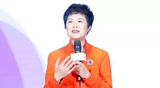 张泉灵眼中的倪萍姐姐，该你了