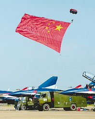 胡军父子在珠海航展的偶遇