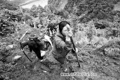 徒步遭马夫猥亵，当事女子勇敢发声