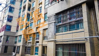 长沙一小区楼栋惊现沉降现象，周围环境下沉2米多