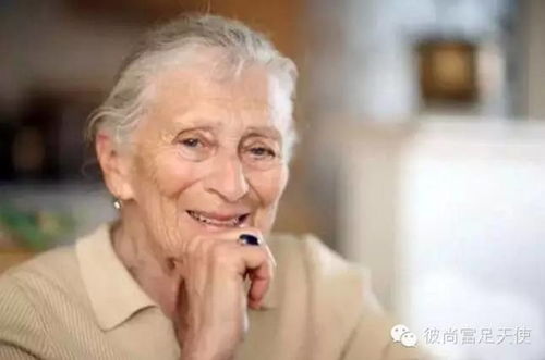 长寿之星，124岁老人揭秘长寿秘诀——爱吃猪油与爱睡觉