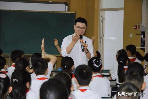 刘强东小学班主任慷慨解囊，计划捐出10万元助力教育事业
