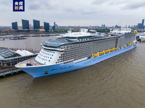 千余名韩国游客乘坐邮轮抵达上海——文化交流与旅游热潮的交汇点