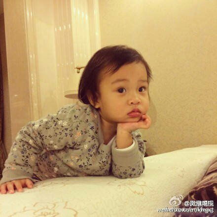 吴尊女儿Neinei 14岁近照曝光，时光流转下的成长印记