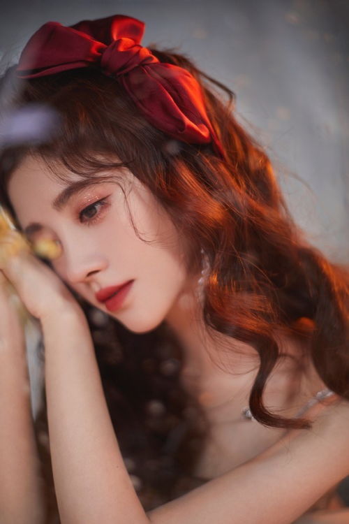 鞠婧祎与陈都灵同框画面，绝美之境的完美融合