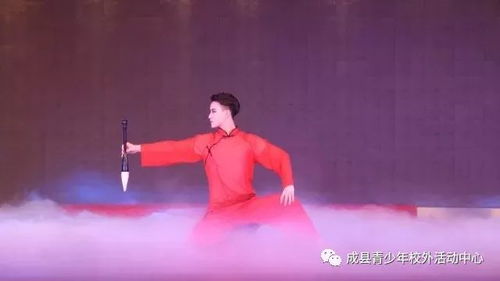 春节传统习俗的震撼体验，老师傅讲述抢花炮如临枪战