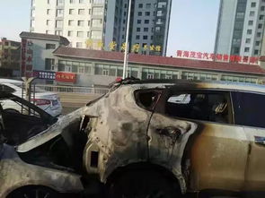 上海南北高架惊现三车事故，幸无人员伤亡