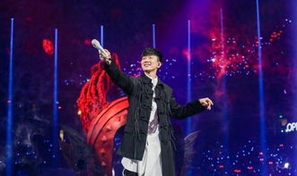 谢娜带留置针看张杰演唱会，爱与坚持的力量