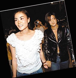 港媒放出王菲谢霆锋相恋高清旧照