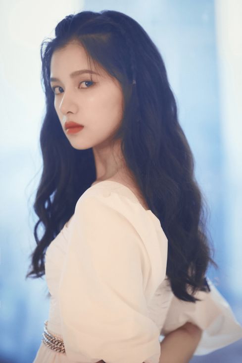 张婧仪好完美的一张脸