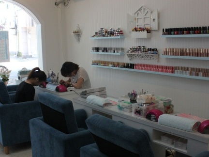 美甲店设计图片 美甲店设计效果图酷 