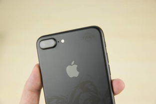 iPhone7亮蓝色，时尚与科技的完美结合，iPhone7炫酷亮蓝，时尚与科技的完美融合